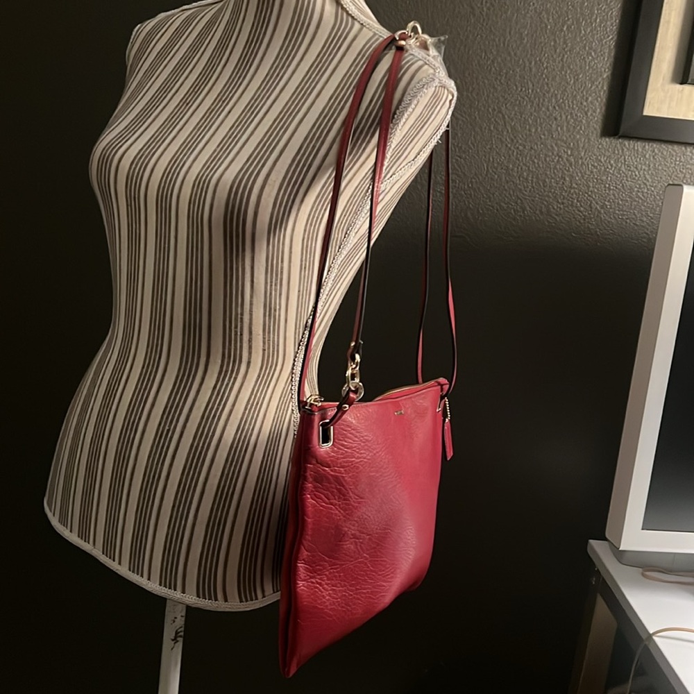 🛑 1 hour sale. Coach, Red Pebbled Leather Shoulder Bag - Picture 9 of 13